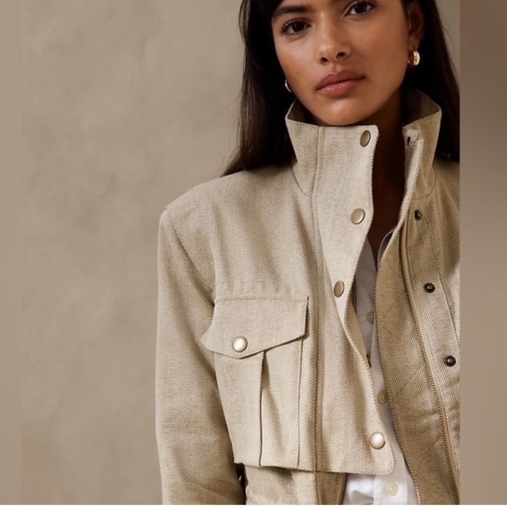 Banana Republic Beige Herringbone Utility Jacket (NWOT)
